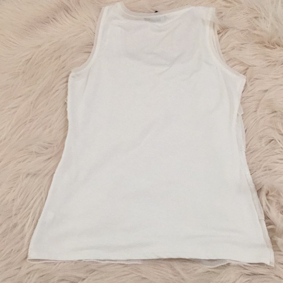 White top with pleates - Picture 3 of 3